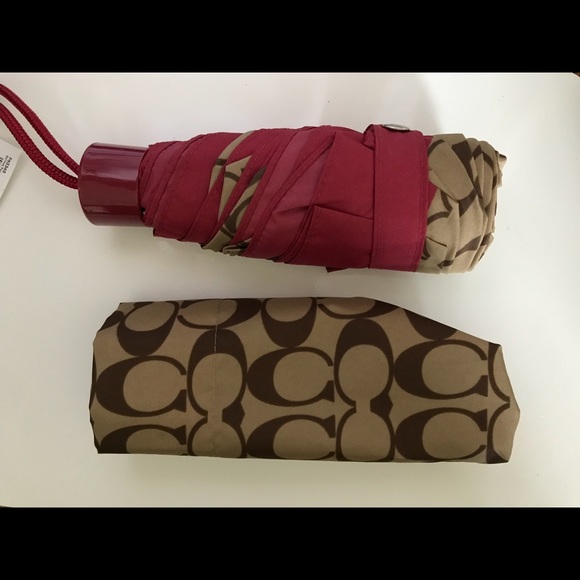 NWT Coach mini umbrella - Picture 3 of 6